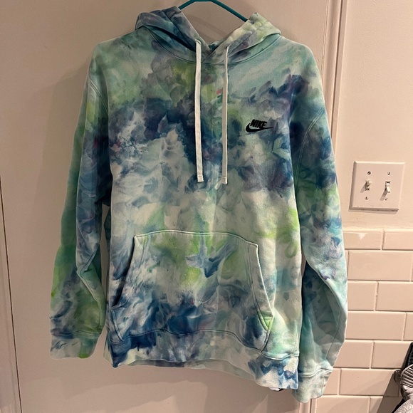 Nike Oversized Tie Dye Hoodie - Picture 1 of 4